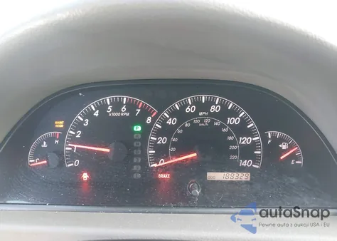 2005 Toyota Camry Le z USA, uszkodzony, nr VIN 4T1BE32K35U548256